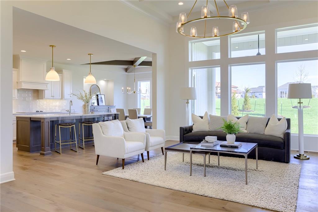 Listing Photo MLS #HMS2499823