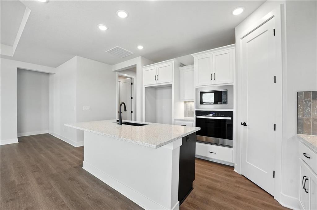 Listing Photo MLS #HMS2523167