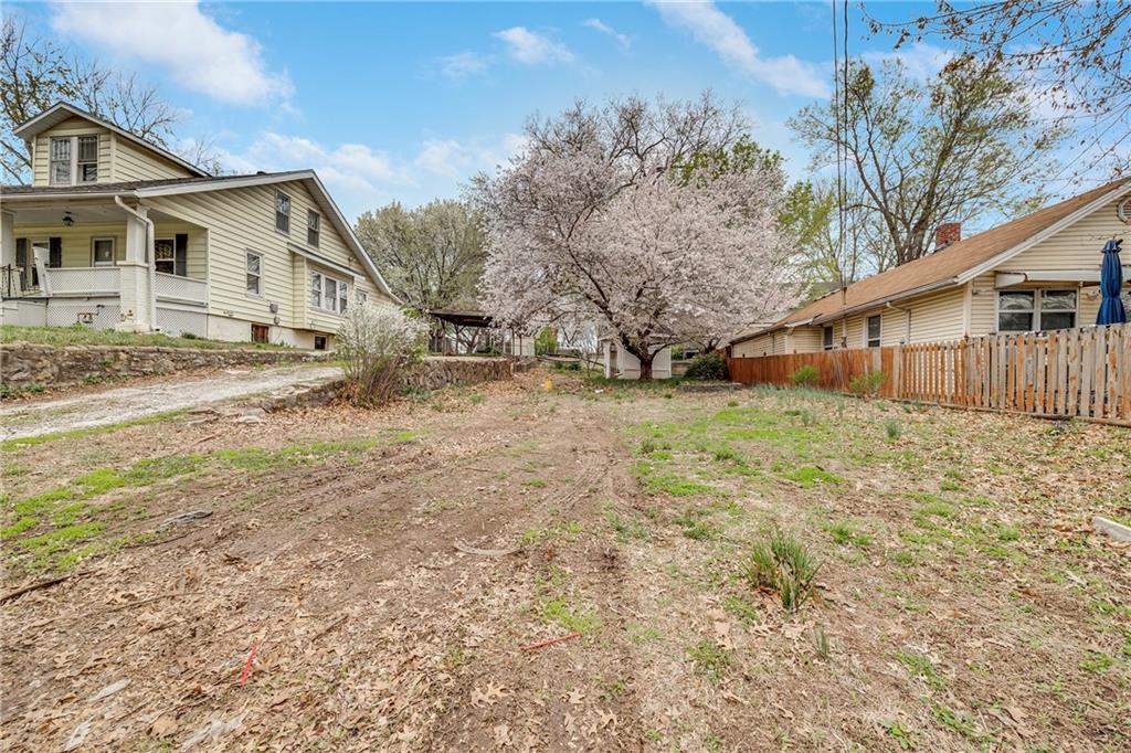 Listing Photo MLS #HMS2525674