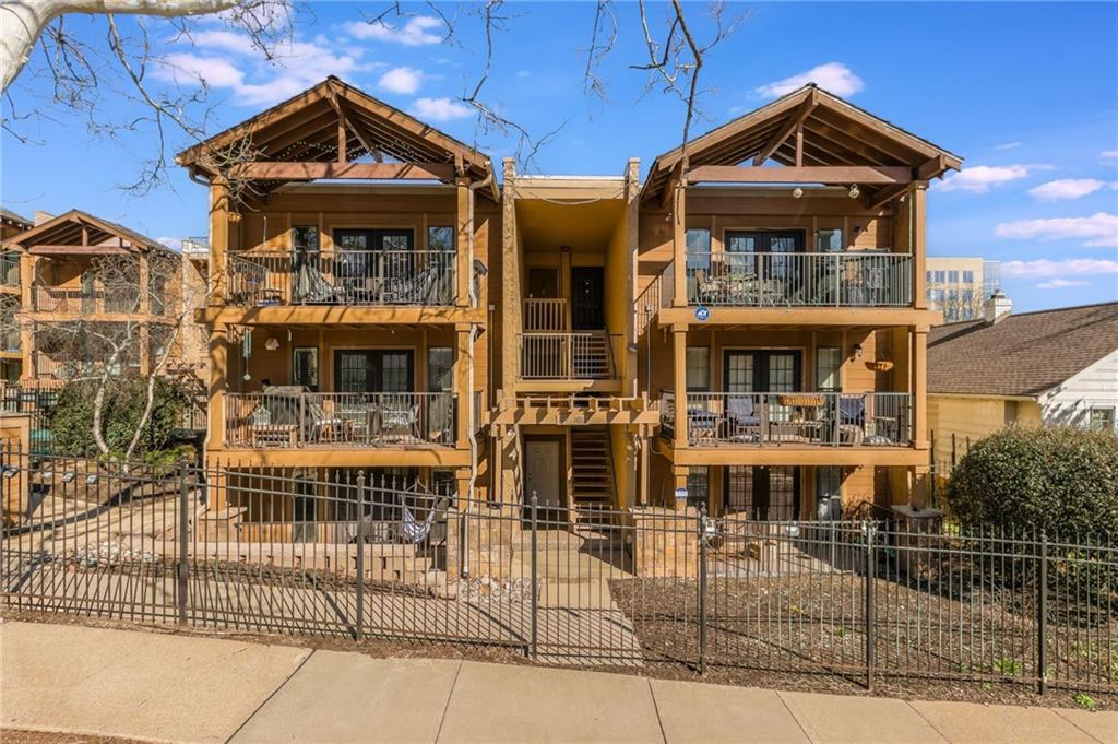 Listing Photo MLS #HMS2537496