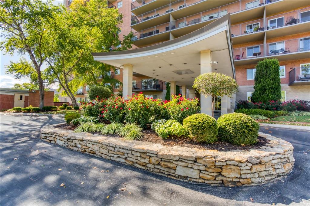 Listing Photo MLS #HMS2539235