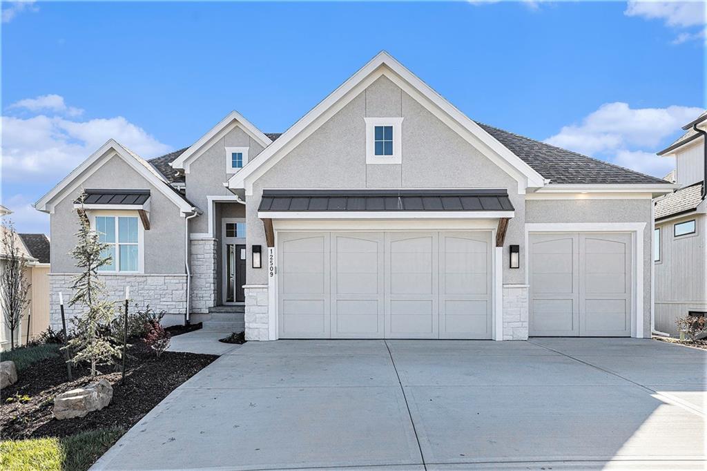 Listing Photo MLS #HMS2541350