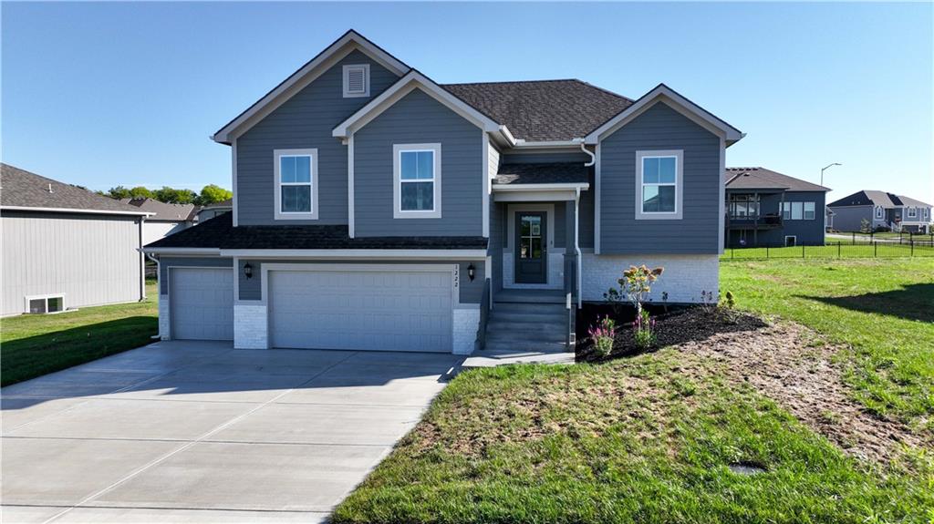 Listing Photo MLS #HMS2546192