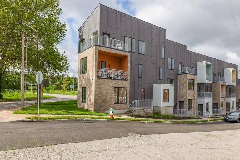 Listing Photo MLS #HMS2546854