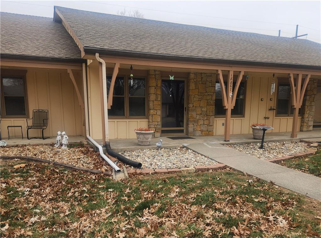 Listing Photo MLS #HMS2555345