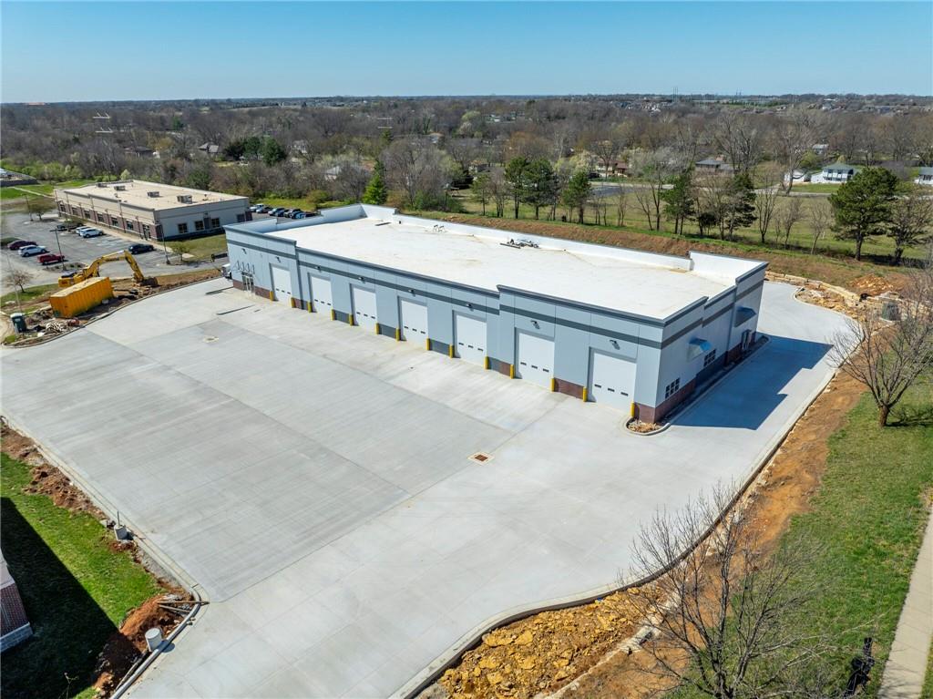 Listing Photo MLS #HMS2555900