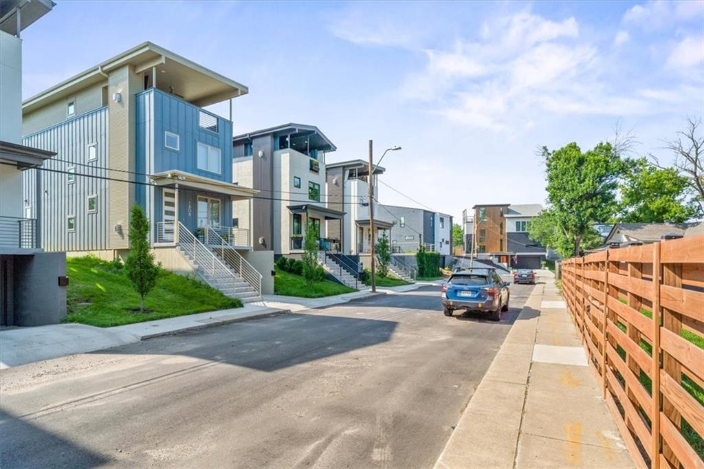 Listing Photo MLS #HMS2556426