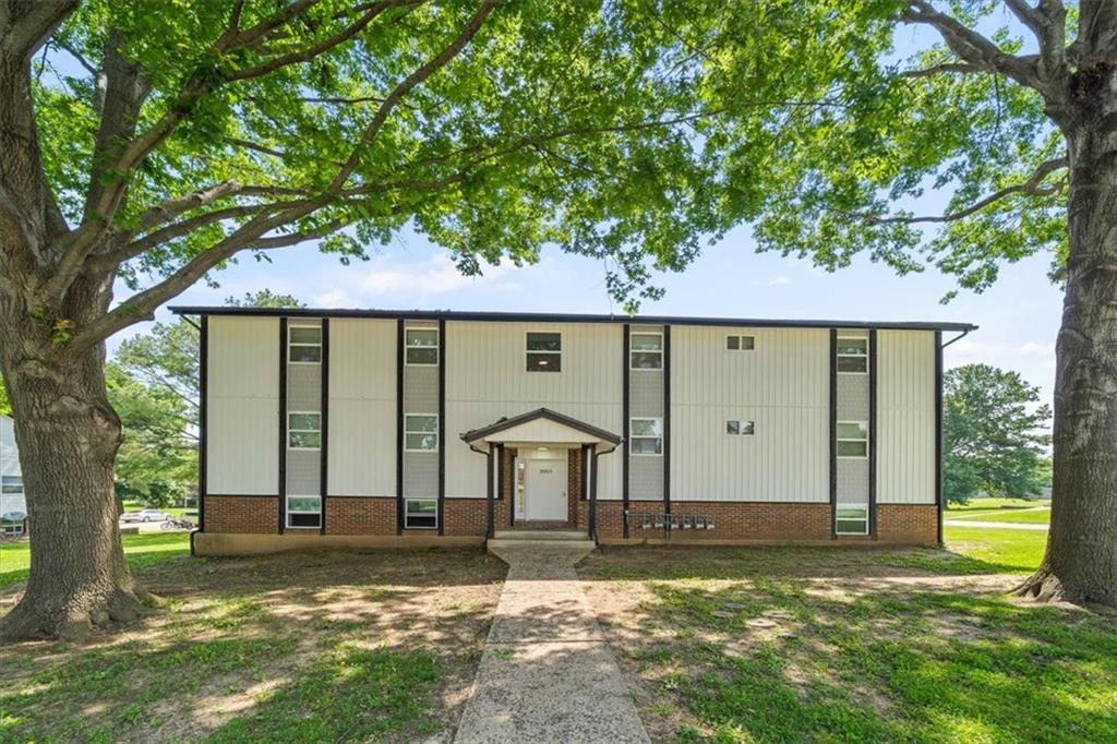 Listing Photo MLS #HMS2557264