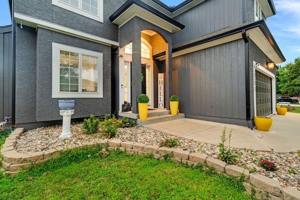 Listing Photo MLS #HMS2562601