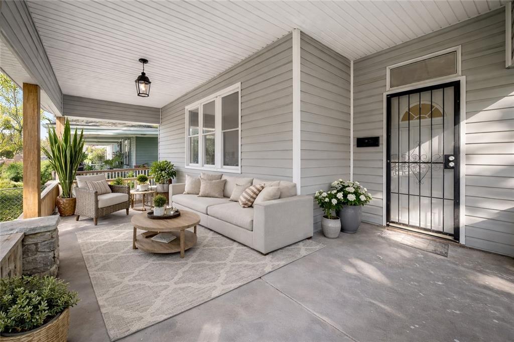 Listing Photo MLS #HMS2563175