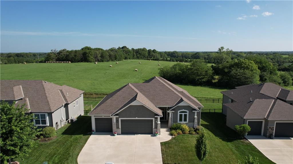 Listing Photo MLS #HMS2563258