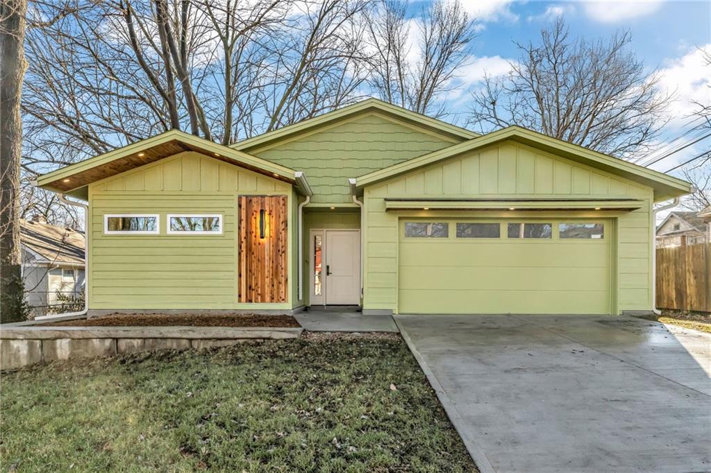 Listing Photo MLS #HMS2565271