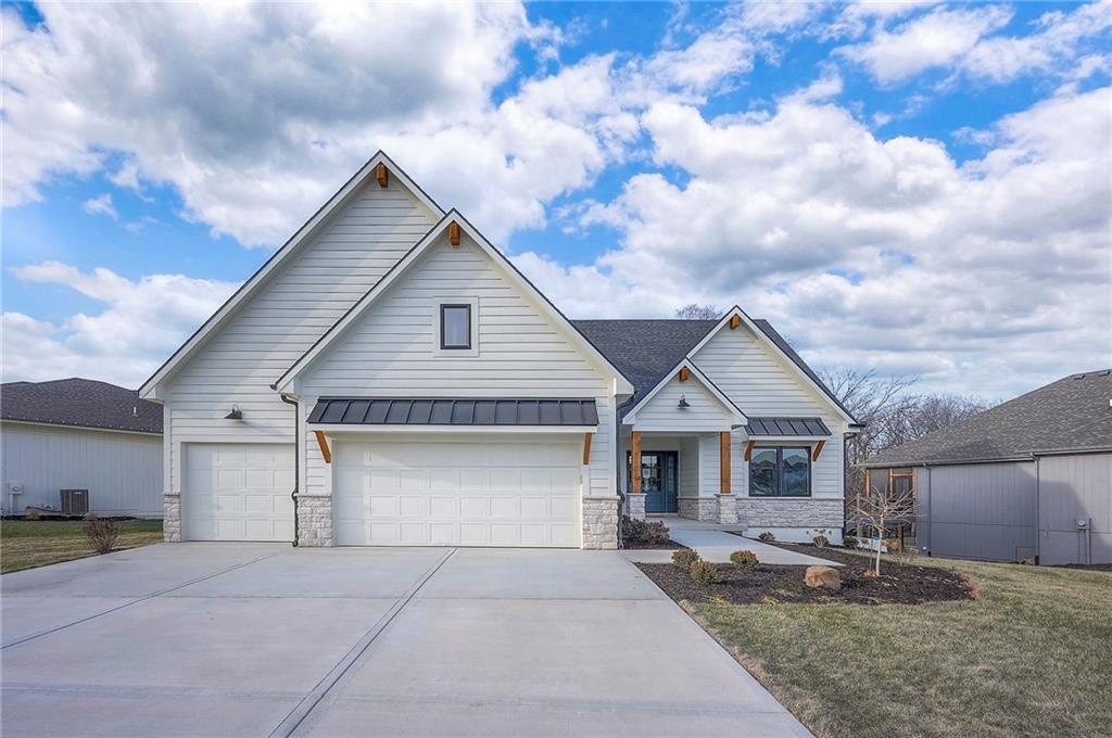 Listing Photo MLS #HMS2571850