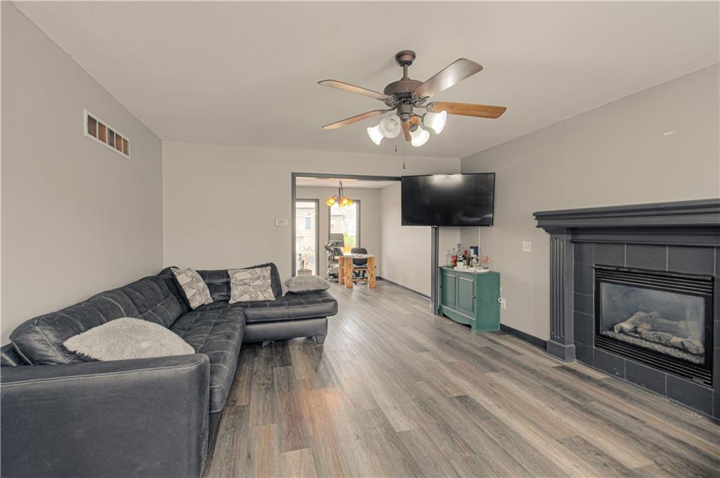 Listing Photo MLS #HMS2574555