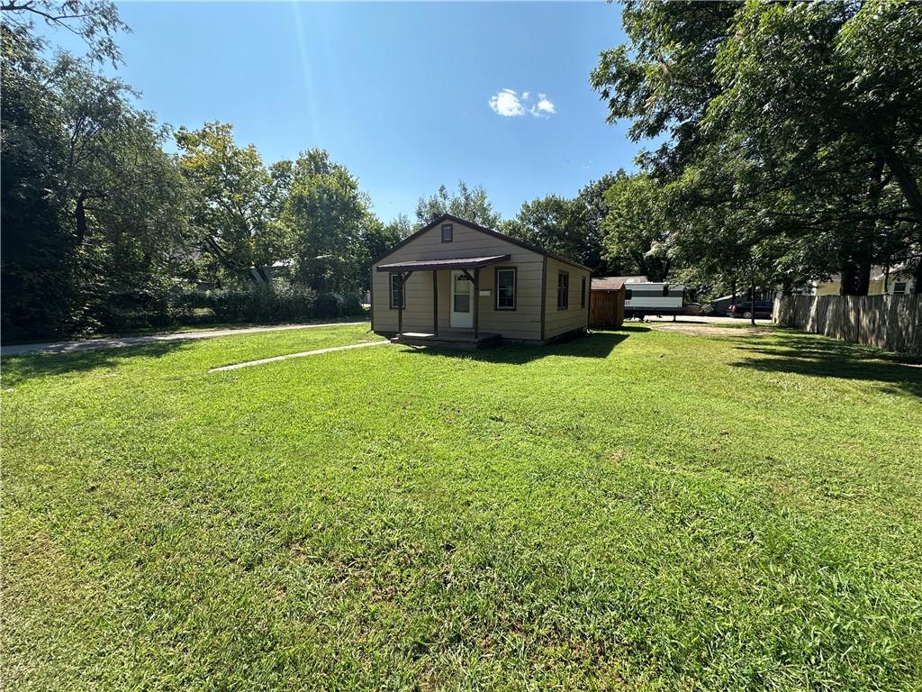 Listing Photo MLS #HMS2575042