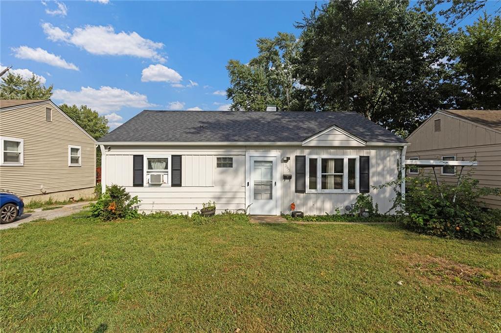 Listing Photo MLS #HMS2576045