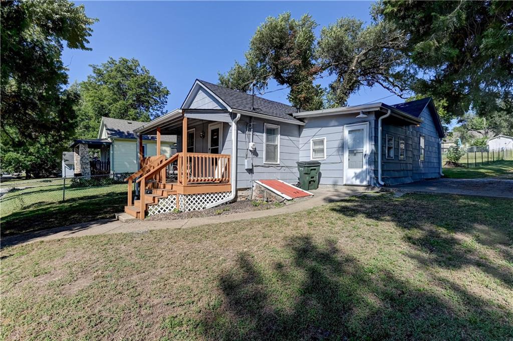 Listing Photo MLS #HMS2578929