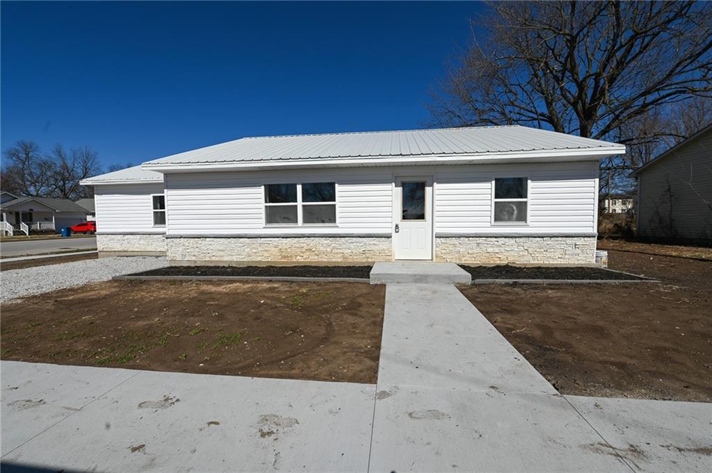 Listing Photo MLS #HMS2582643