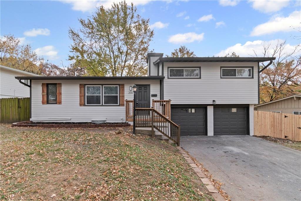 Listing Photo MLS #HMS2583917