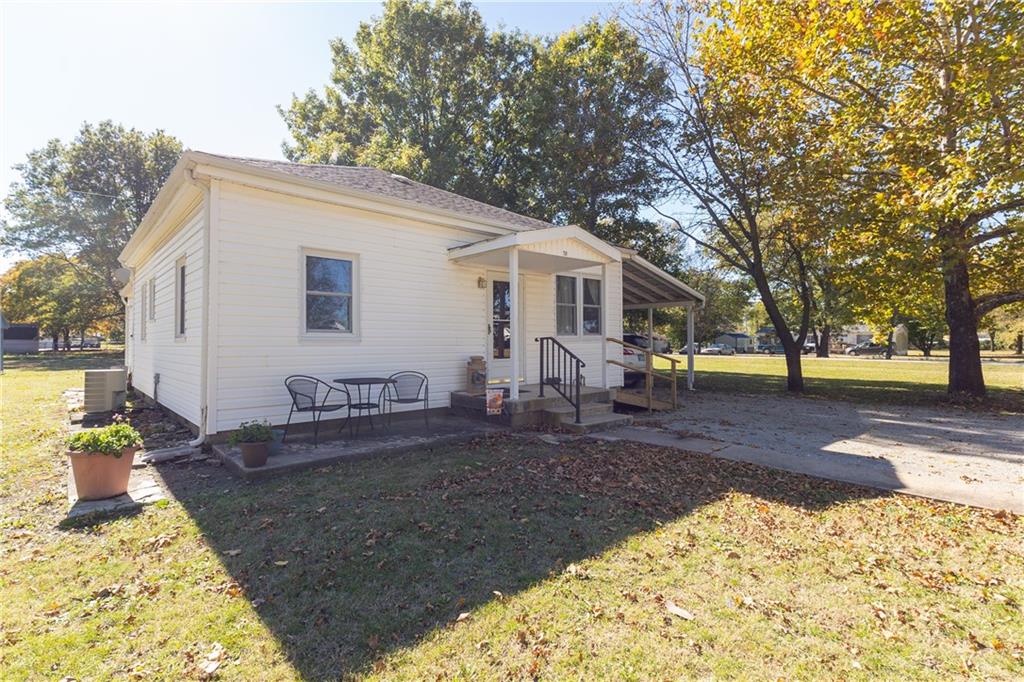 Listing Photo MLS #HMS2586496