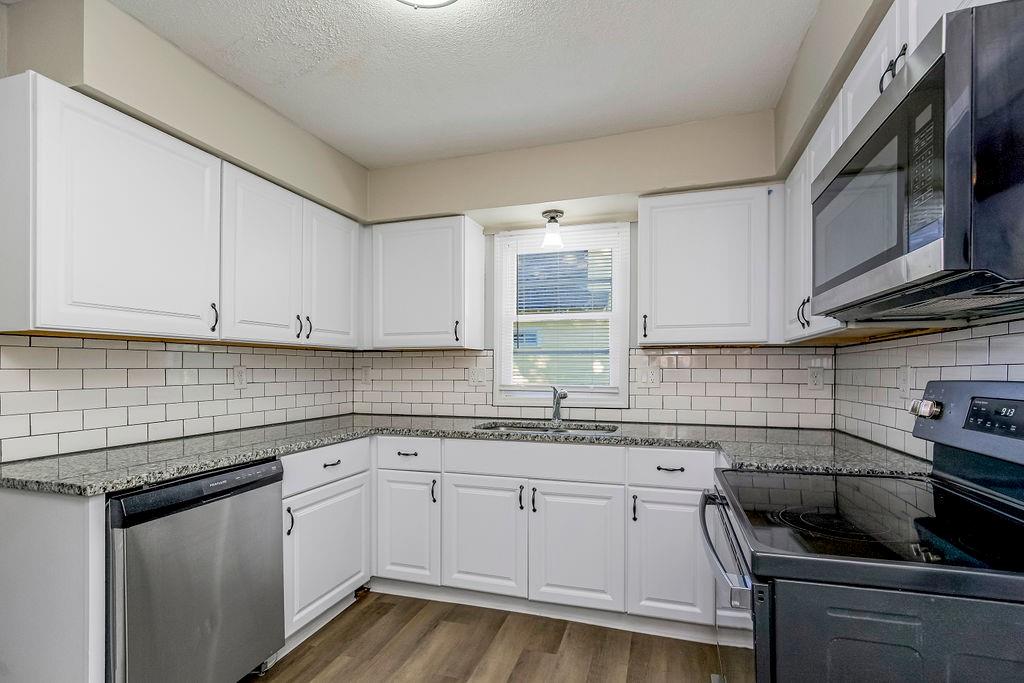 Listing Photo MLS #HMS2588038