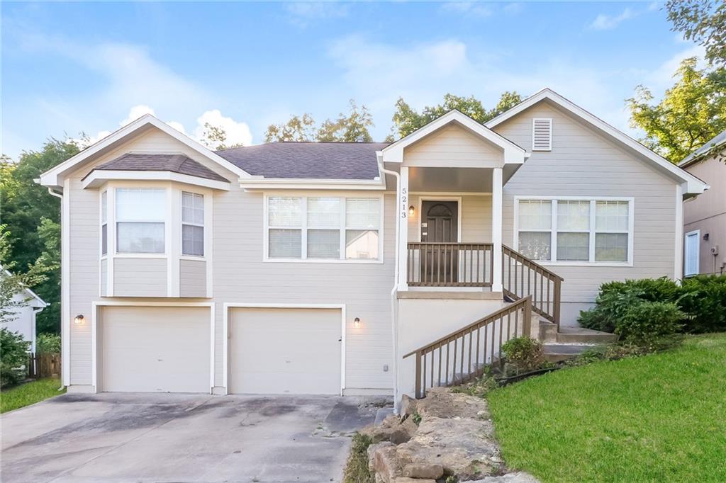 Listing Photo MLS #HMS2589767