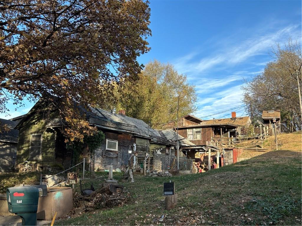 Listing Photo MLS #HMS2589892