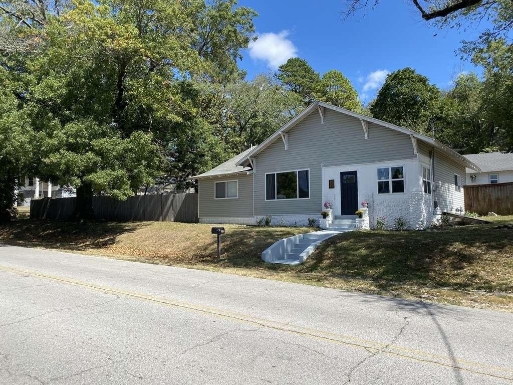 Listing Photo MLS #HMS2591413