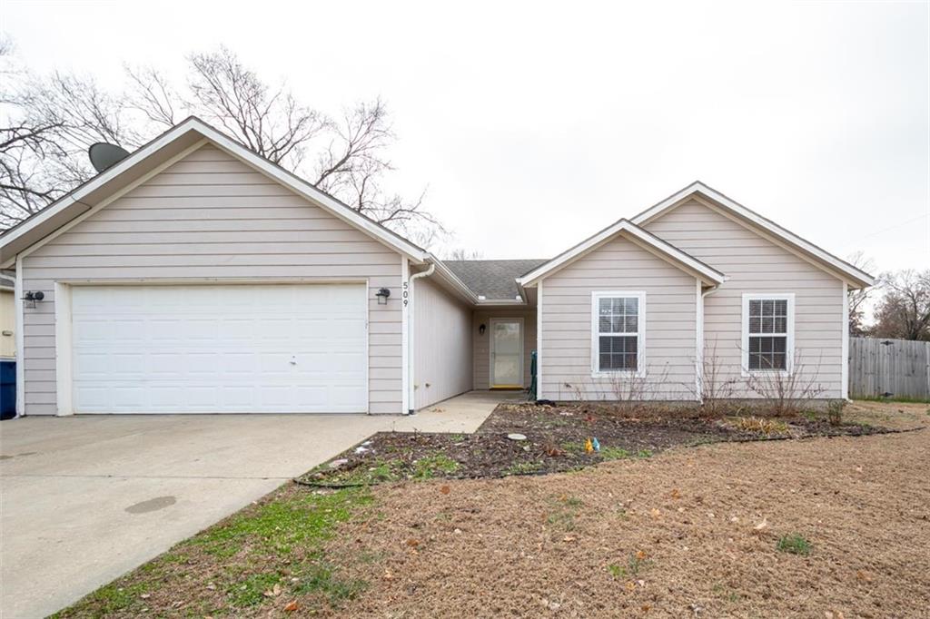 Listing Photo MLS #HMS2591609