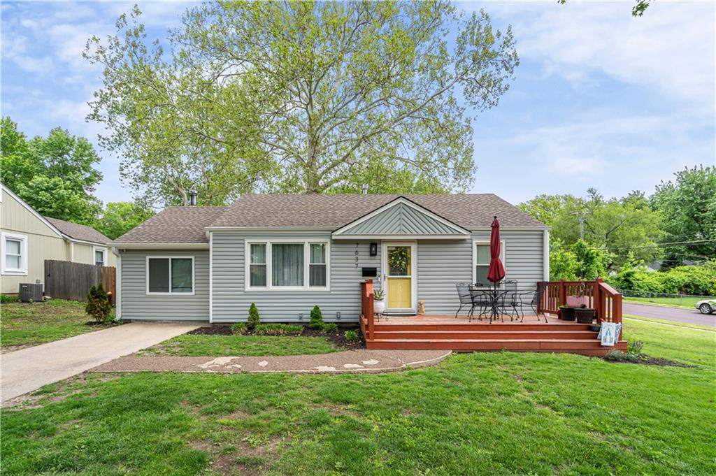 Listing Photo MLS #HMS2597296