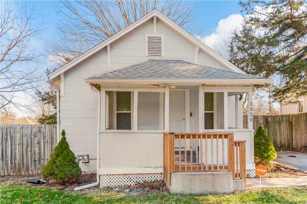 Listing Photo MLS #HMS2597655