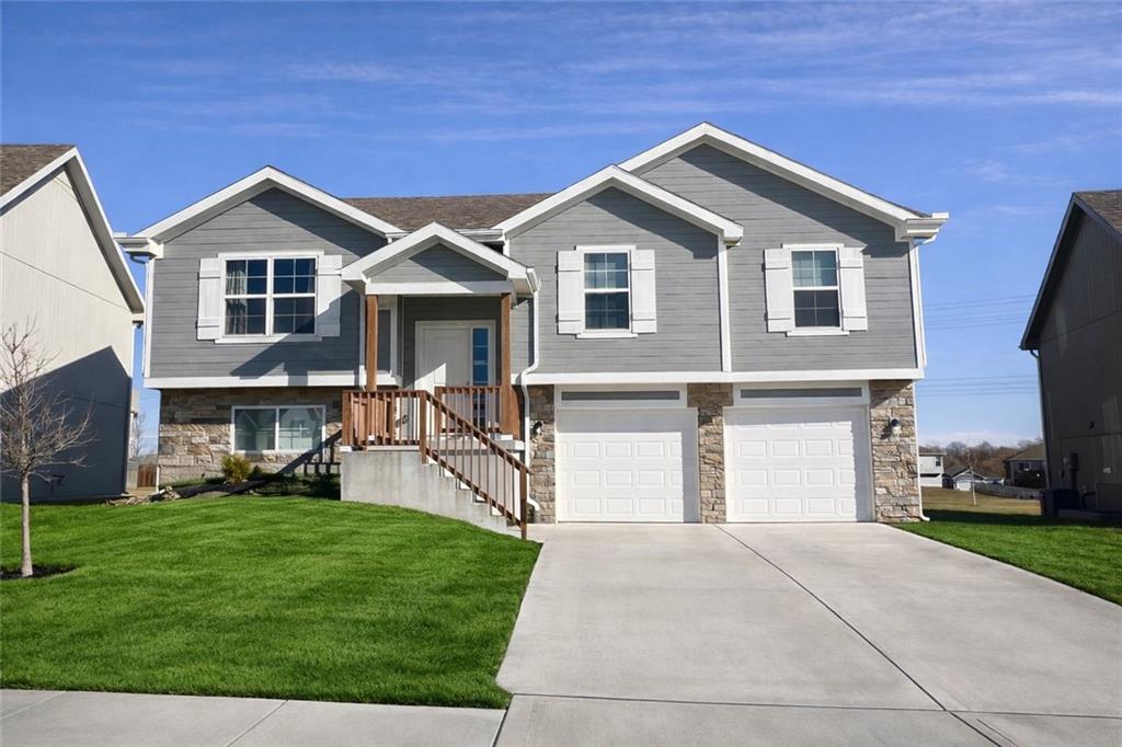 Listing Photo MLS #HMS2601048