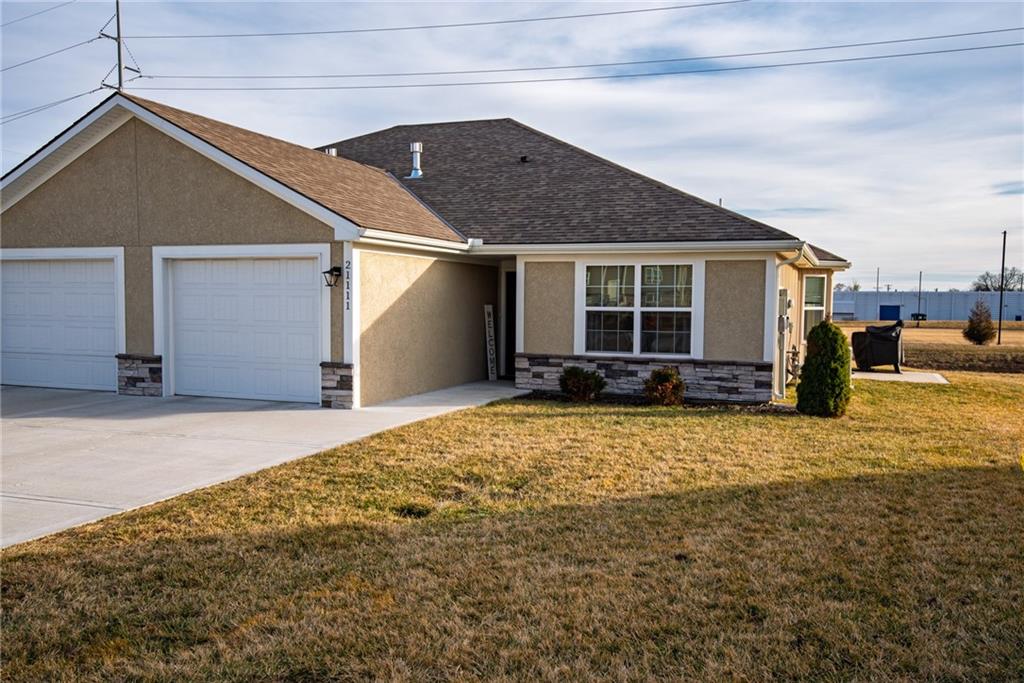 Listing Photo MLS #HMS2602345