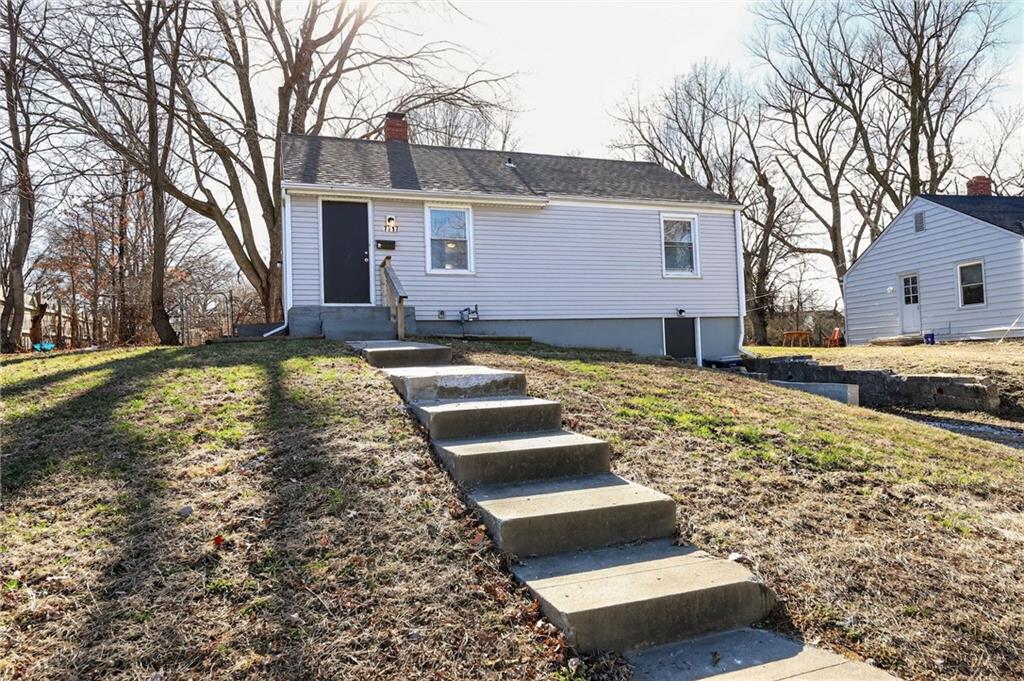 Listing Photo MLS #HMS2603104