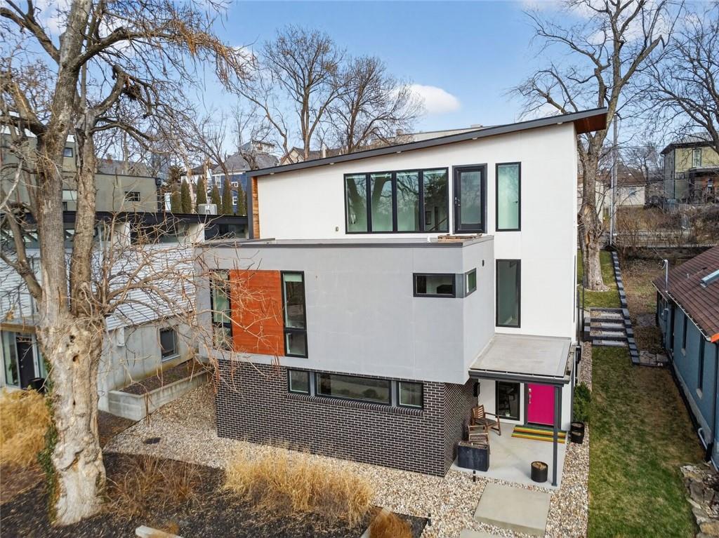 Listing Photo MLS #HMS2603257