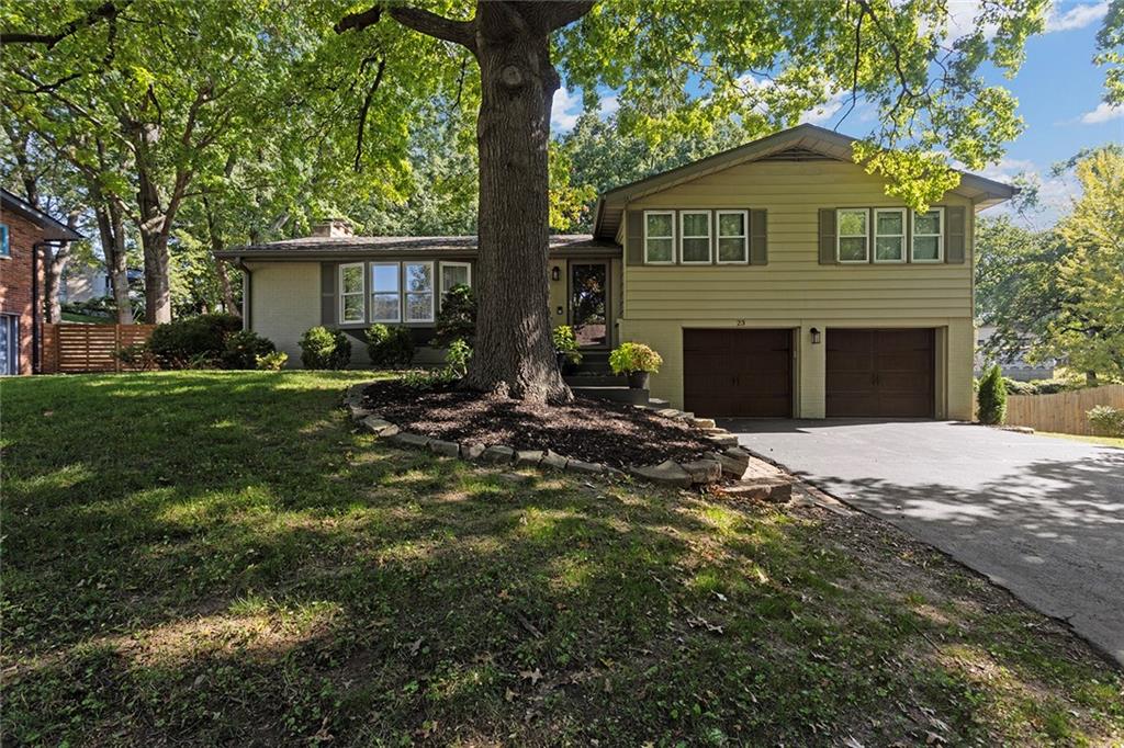 Listing Photo MLS #HMS2603961