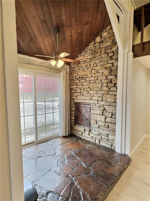 Listing Photo MLS #HMS2603972