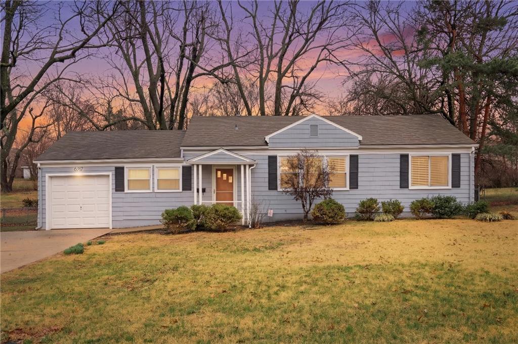 Listing Photo MLS #HMS2604244