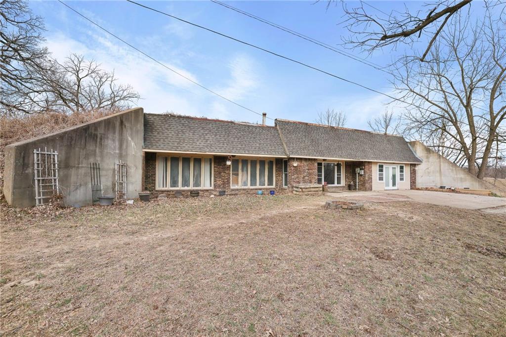 Listing Photo MLS #HMS2604300