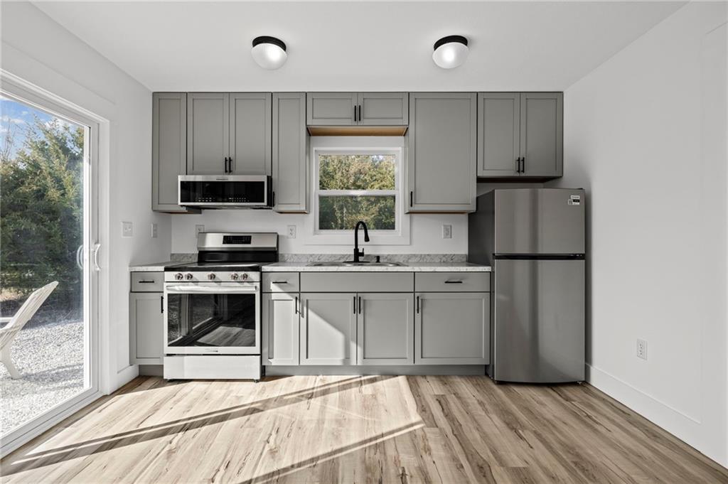 Listing Photo MLS #HMS2604378