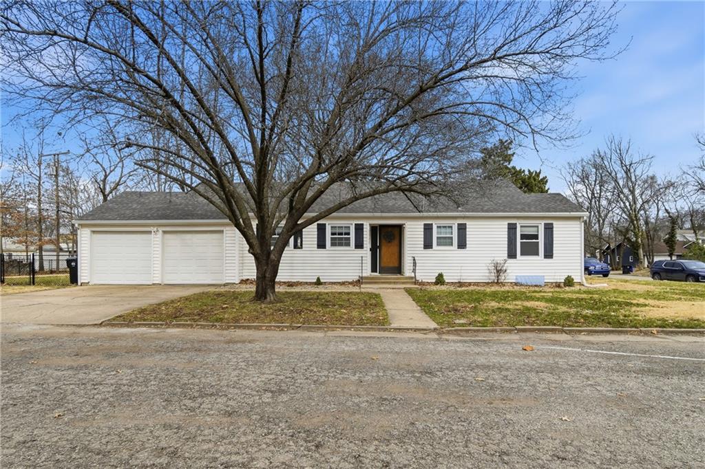 Listing Photo MLS #HMS2604437