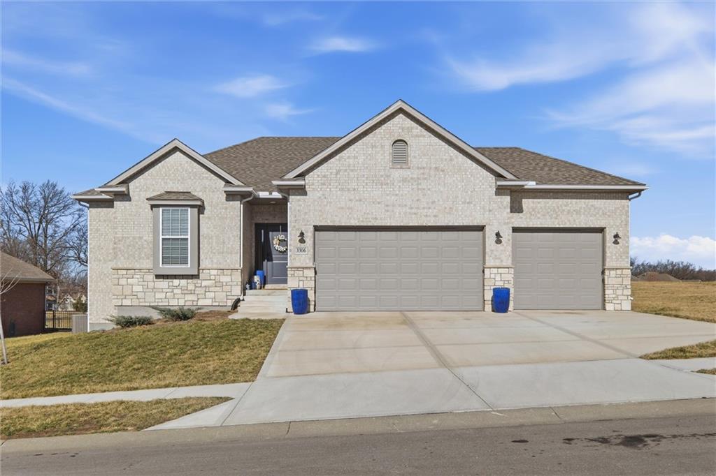 Listing Photo MLS #HMS2604475