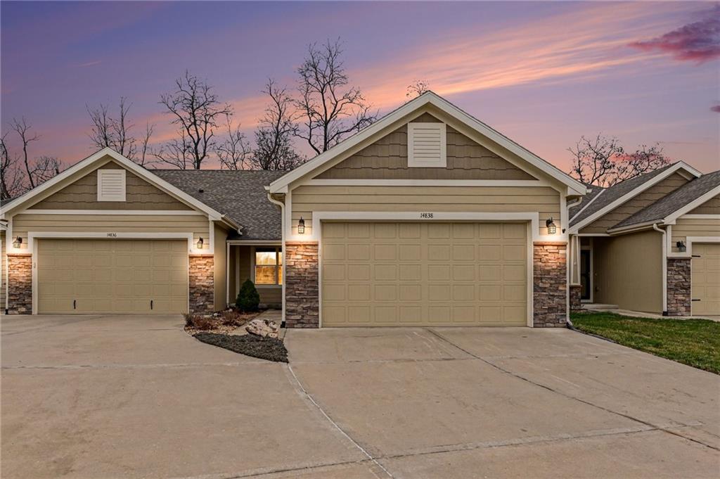 Listing Photo MLS #HMS2604870