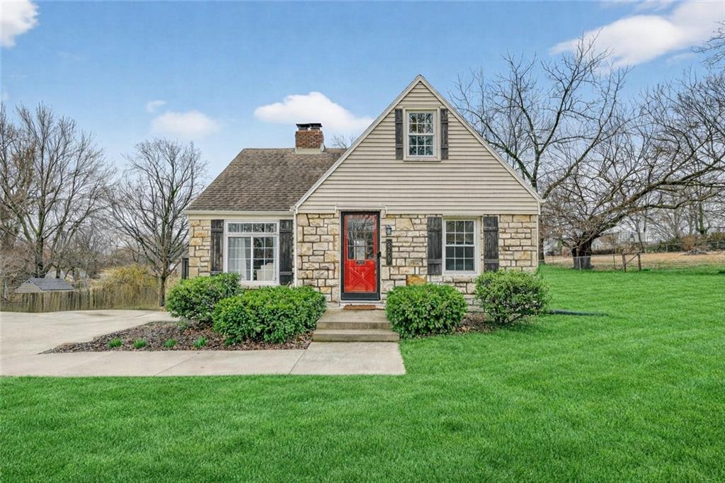 Listing Photo MLS #HMS2605036