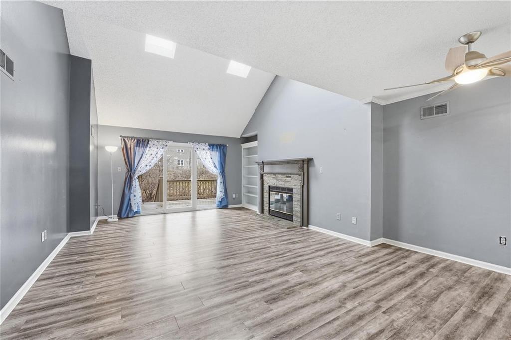 Listing Photo MLS #HMS2605110