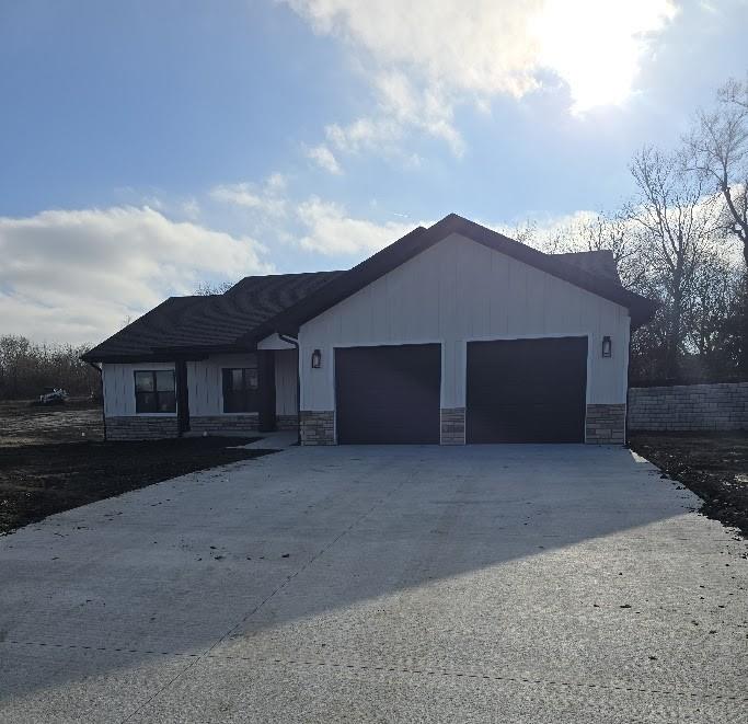 Listing Photo MLS #HMS2605302