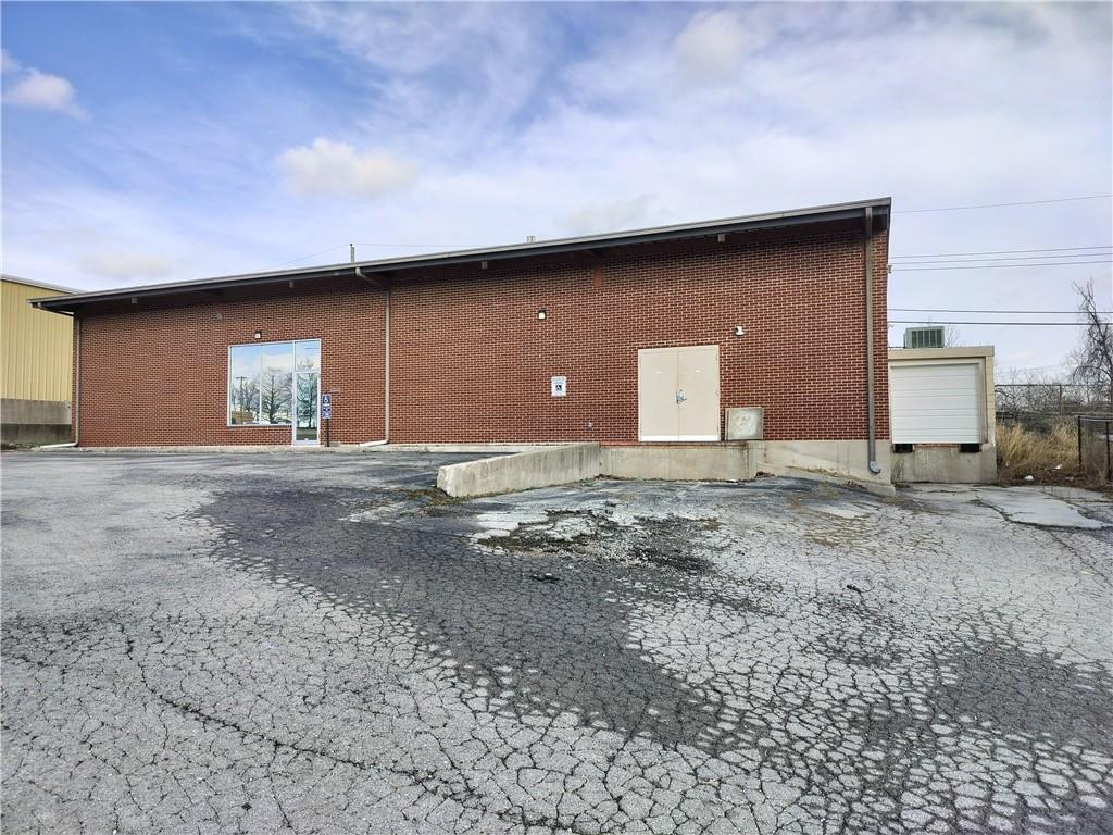 Listing Photo MLS #HMS2605889