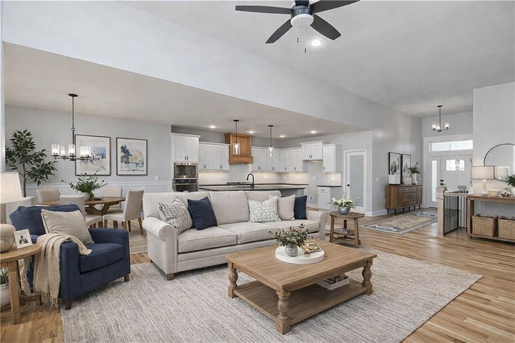 Listing Photo MLS #HMS2606586