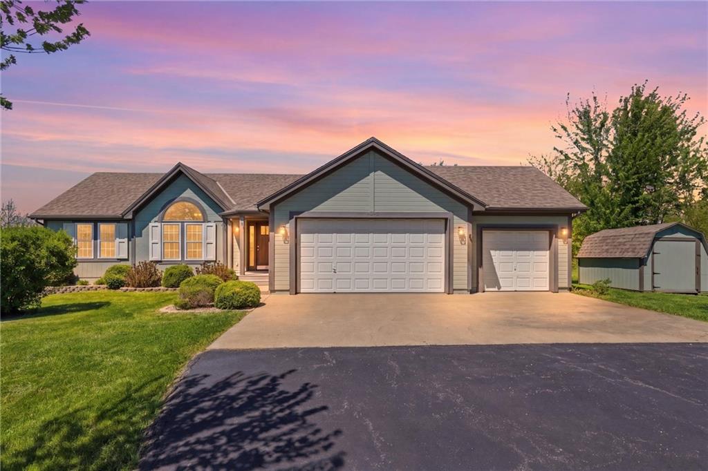 Listing Photo MLS #HMS2607010