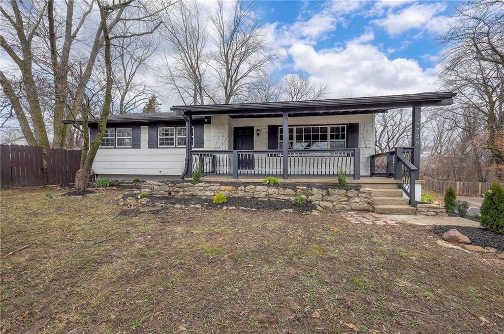 Listing Photo MLS #HMS2607023